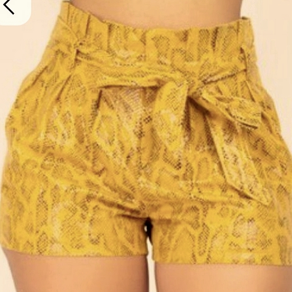 Snakeskin Print Shorts Yellow- Small-NWT